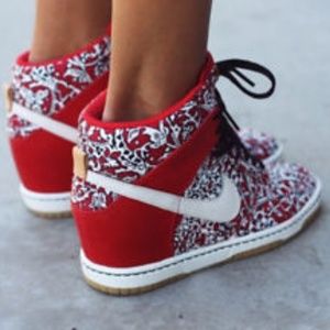 NIKE SKY HI DUNK Liberty of London 529040-600 BX68